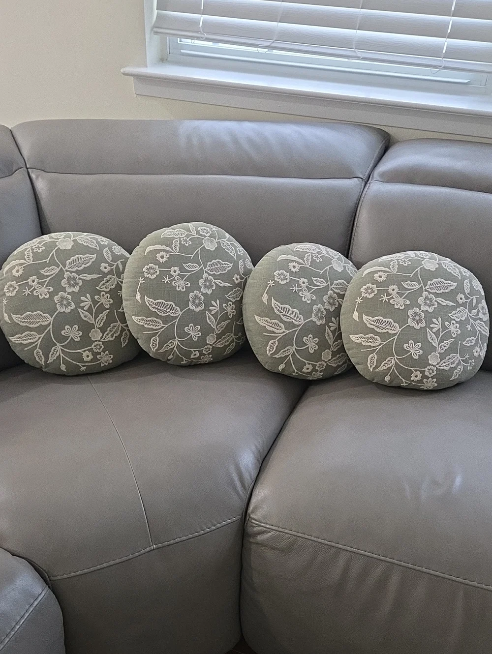 Round Floral Throw Pillow Set in Sage Green
